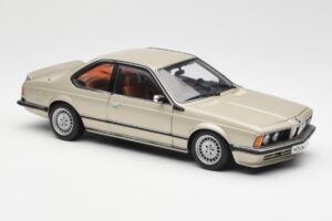BMW 635 CSi E24 Bronzit Beige Metallic AUTOart 1:18 70523 Fém – 6. kép a 8-ből