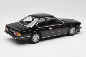 BMW 635 CSi E24 Black Metallic Minichamps 1:18 155028104 Fém – 2. kép a 6-ből