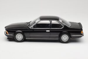 BMW 635 CSi E24 Black Metallic Minichamps 1:18 155028104 Fém – 3. kép a 6-ből