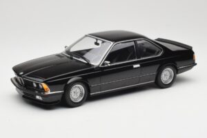 BMW 635 CSi E24 Black Metallic Minichamps 1:18 155028104 Fém