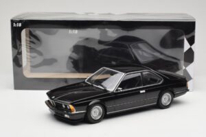 BMW 635 CSi E24 Black Metallic Minichamps 1:18 155028104 Fém – 6. kép a 6-ből