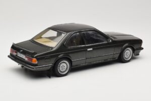 BMW 635 CSi E24 Malachit Green Metallic AUTOart 1:18 70522 Fém – 3. kép a 8-ből