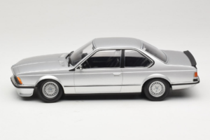 BMW 635 CSi E24 Ezüst Minichamps 1:18 155028107 Fém – 3. kép a 6-ből