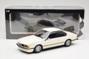 BMW 635 CSi E24 Fehér Minichamps 1:18 155028102 Fém – 6. kép a 6-ből