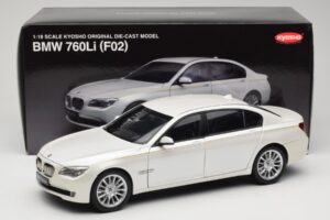 BMW 7 Series F02 760Li Brilliant White Kyosho 1:18 08783BRW Fém – 8. kép a 8-ből