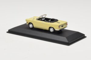 BMW 700 Kabrió Sárga Minichamps 1:43 BMW002 Fém – 3. kép a 4-ből