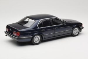 BMW 730i E32 Kék Metallic Minichamps 1:18 100023006 Fém – 3. kép a 8-ből