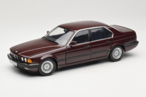 BMW 730i E32 Red Metallic Minichamps 1:18 100023001 Fém