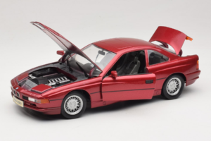 BMW 850i E31 Piros Tchibo 1:18 36157 Fém – 2. kép a 8-ből