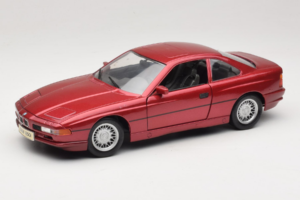 BMW 850i E31 Piros Tchibo 1:18 36157 Fém