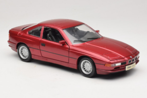 BMW 850i E31 Piros Tchibo 1:18 36157 Fém – 6. kép a 8-ből