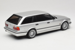 BMW Alpina B10 E34 4.6 Touring Ezüst MCG 1:18 MCG18332MCW Fém – 2. kép a 6-ből