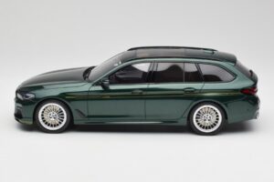 BMW Alpina B5 G31 Touring Zöld GT Spirit 1:18 GT475 Gyanta – 4. kép a 5-ből