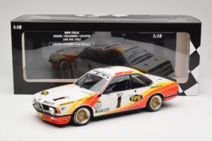 BMW 635CSi E24 BMW Italia #1 U. Grano / H. Kelleners Spa 1983 Minichamps 1:18 155832601 Fém – 6. kép a 6-ből