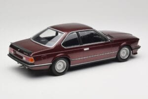 BMW 635 CSi E24 Karmesinrot Metallic Minichamps 1:18 155028105 Fém – 2. kép a 6-ből