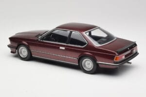 BMW 635 CSi E24 Karmesinrot Metallic Minichamps 1:18 155028105 Fém – 5. kép a 6-ből