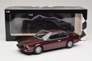 BMW 635 CSi E24 Karmesinrot Metallic Minichamps 1:18 155028105 Fém – 6. kép a 6-ből