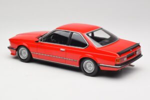 BMW 635 CSi E24 Piros Kereskedői Kiadás Minichamps 1:18 80435B5D026 Fém – 5. kép a 6-ből