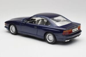 BMW E31 850i Mauritius Kék Maisto 1:18 438813100299 Fém – 7. kép a 8-ből