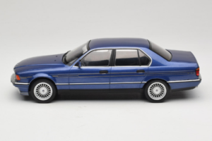 BMW Alpina B11 E32 3.5 Metallic Blue MCG 1:18 MCG18232 Fém – 3. kép a 6-ből
