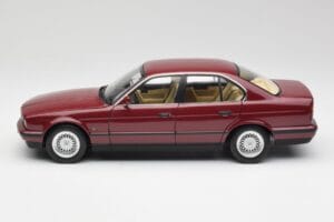 BMW 535i E34 Piros Minichamps 1:18 100024002 Fém – 4. kép a 8-ből