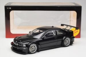 BMW M3 GTR E46 Plain Body Jet Fekete AUTOart 1:18 80447 Fém – 6. kép a 6-ből