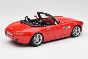 BMW Z8 E52 Roadster Élénkpiros Bburago 1:18 12032 Fém – 3. kép a 8-ből