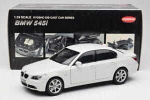 BMW E60 545i Alpine Fehér Kyosho 1:18 08591W Fém – 8. kép a 8-ből