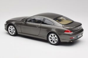 BMW 6 E63 Coupe Világos Bronz Kyosho 1:18 80430153283 Fém – 7. kép a 8-ből