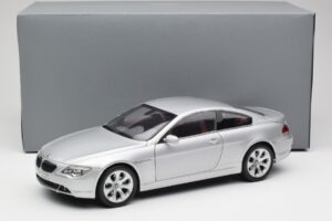 BMW 645Ci E63 Ezüst Kyosho 1:18 80430153285 Fém – 8. kép a 8-ből