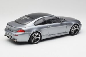 BMW M6 E63 Silver Szürke Kyosho 1:18 08703GR Fém – 3. kép a 8-ből