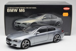 BMW M6 E63 Silver Szürke Kyosho 1:18 08703GR Fém – 8. kép a 8-ből