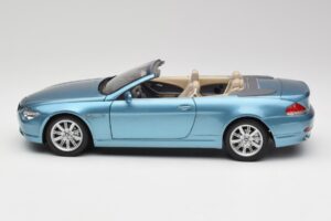 BMW 6 E64 Kabrió Világoskék Kyosho 1:18 80430153440 Fém – 4. kép a 8-ből