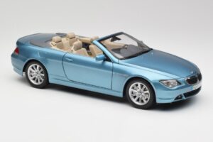 BMW 6 E64 Kabrió Világoskék Kyosho 1:18 80430153440 Fém – 6. kép a 8-ből