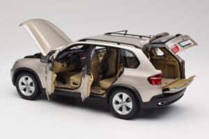 BMW X5 E70 4.8i Platinum Bronz Metál Kyosho 1:18 80430413413 Fém – 5. kép a 8-ből