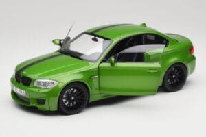 BMW 1-es sorozat E82 Coupe Taiga Green Metallic Minichamps 1:18 110020024 Fém – 2. kép a 8-ből