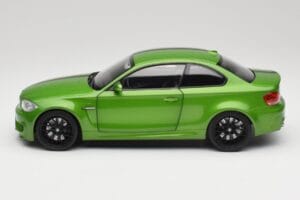 BMW 1-es sorozat E82 Coupe Taiga Green Metallic Minichamps 1:18 110020024 Fém – 4. kép a 8-ből