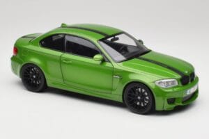 BMW 1-es sorozat E82 Coupe Taiga Green Metallic Minichamps 1:18 110020024 Fém – 6. kép a 8-ből