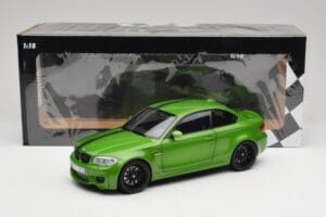 BMW 1-es sorozat E82 Coupe Taiga Green Metallic Minichamps 1:18 110020024 Fém – 8. kép a 8-ből
