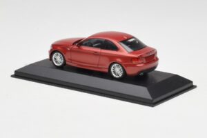 BMW 1M E82 Narancssárga Minichamps 1:43 413020023 Fém – 3. kép a 5-ből
