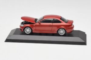 BMW 1M E82 Narancssárga Minichamps 1:43 413020023 Fém – 4. kép a 5-ből