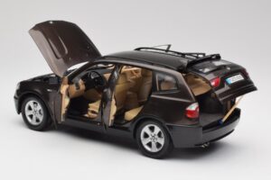 BMW X3 E83 3.0d Sötétbarna Metál Kyosho 1:18 80430300736 Fém – 5. kép a 8-ből