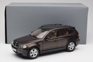 BMW X3 E83 3.0d Sötétbarna Metál Kyosho 1:18 80430300736 Fém – 8. kép a 8-ből