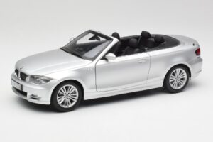 BMW 135i E88 Kabrió Titan Ezüst Kyosho 1:18 80430427021 Fém