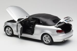 BMW 135i E88 Kabrió Titan Ezüst Kyosho 1:18 80430427021 Fém – 5. kép a 8-ből