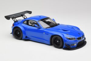 BMW Z4 E89 GT3 Le Mans Kék Minichamps 1:18 151122302 Fém – 4. kép a 6-ből