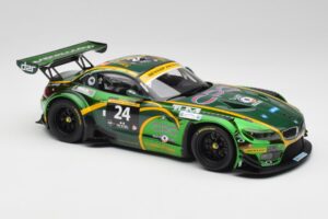 BMW Z4 E89 GT3 #24 Saudi Falcons K. Al Faisal / A. Binladen Dubai 24 Hours 2013 Minichamps 1:18 151132324 Fém – 4. kép a 6-ből