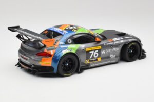 BMW Z4 E89 GT3 #76 Schubert Motorsport Dubai 24 Hours 2014 Minichamps 1:18 151142376 Fém – 2. kép a 6-ből