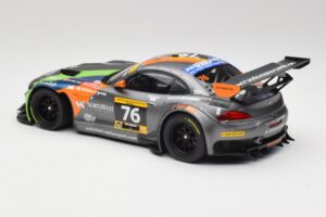 BMW Z4 E89 GT3 #76 Schubert Motorsport Dubai 24 Hours 2014 Minichamps 1:18 151142376 Fém – 5. kép a 6-ből