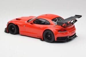 BMW Z4 E89 GT3 Piros Minichamps 1:18 151122300 Fém – 5. kép a 6-ből